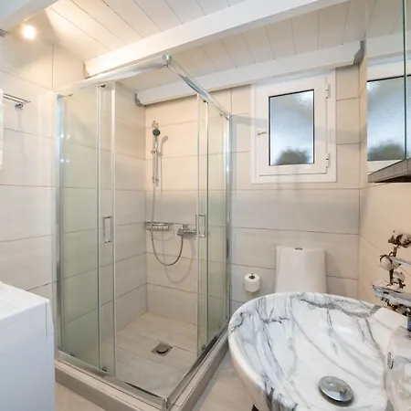 Сasa de vacaciones Flowers In The - Elegant In